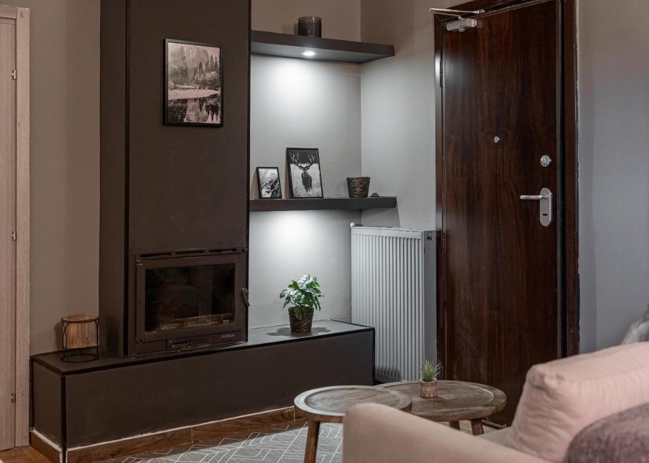 Gm Luxury Suites كالافريتا المظهر الخارجي الصورة