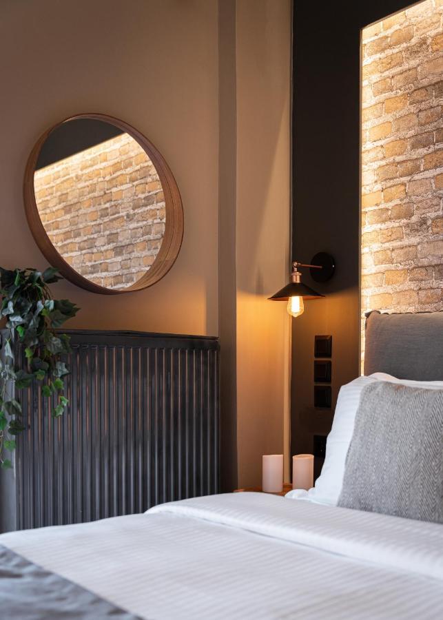 Gm Luxury Suites كالافريتا المظهر الخارجي الصورة